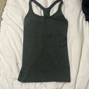 Lululemon tank. Built in bra